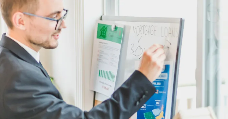 calculez vos prêts facilement avec notre calculatrice de prêt en ligne. estimez vos mensualités, intérêts et durée rapidement et gratuitement.