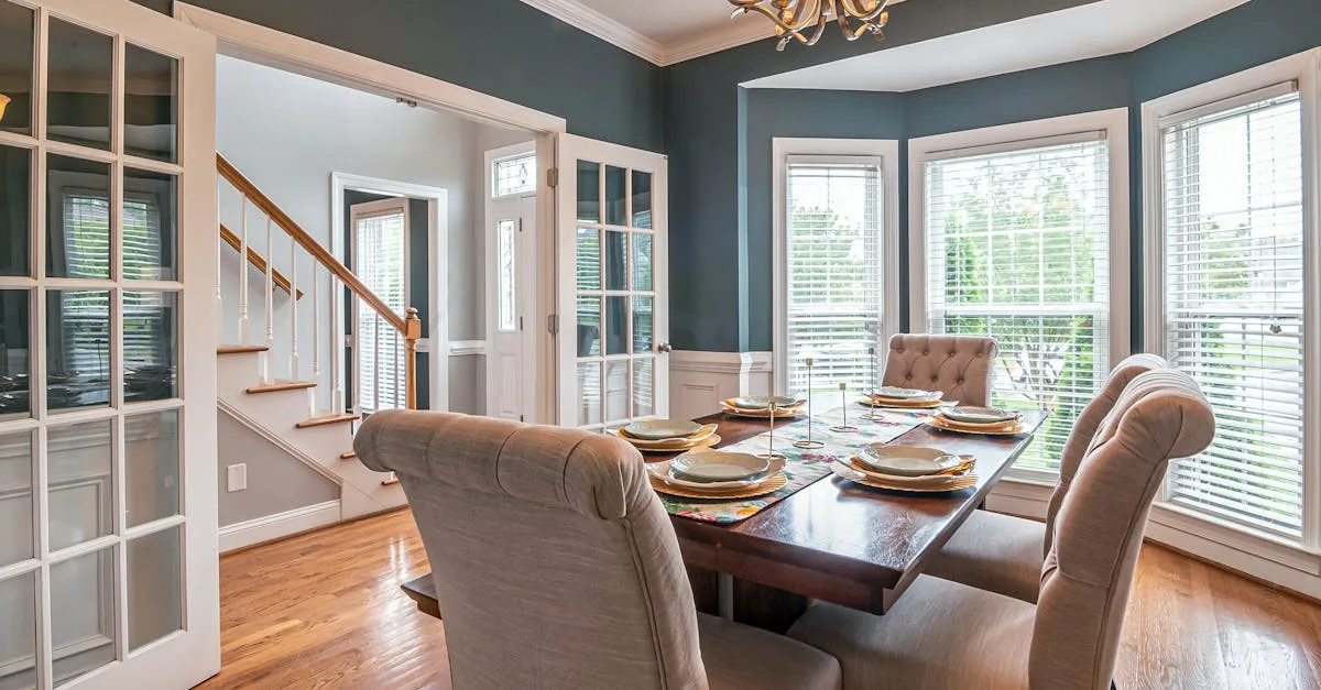 découvrez comment une baie vitrée peut illuminer votre intérieur, offrir une vue panoramique et augmenter l'espace de votre pièce avec style et élégance.
