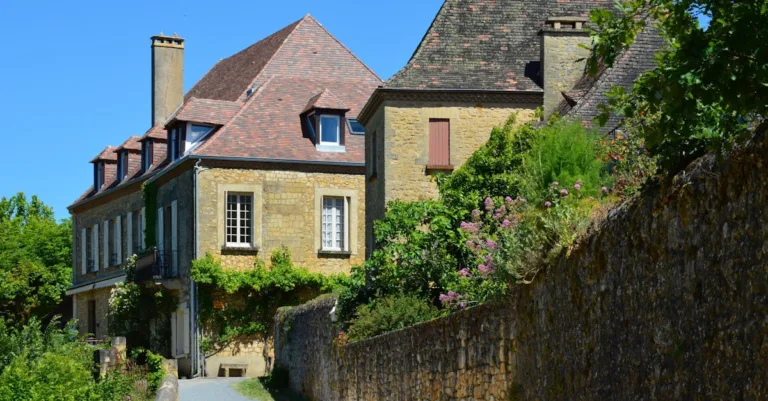 découvrez bertaud france, spécialiste dans ses domaines d'expertise offrant qualité et savoir-faire français.
