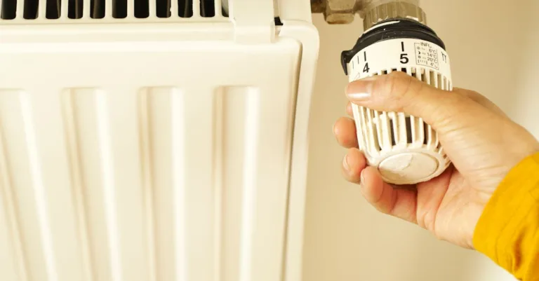 découvrez nos services de nettoyage et rinçage de chauffage au sol pour optimiser la performance et prolonger la durée de vie de votre système de chauffage.