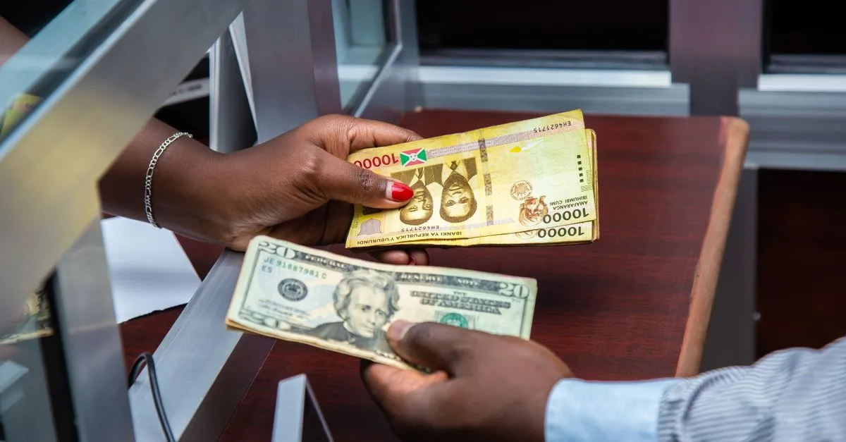 découvrez nos services financiers adaptés à vos besoins : gestion de patrimoine, conseils en investissement, assurance et solutions bancaires pour optimiser votre avenir.