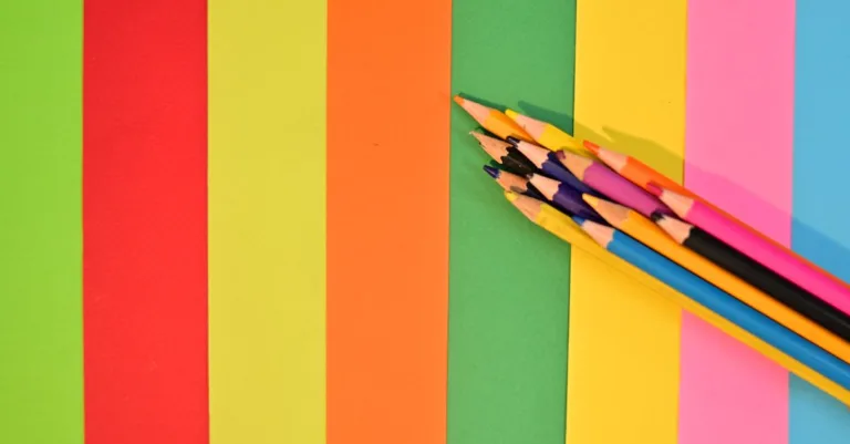 découvrez la signification et l'impact des couleurs dans la vie quotidienne, l'art et le design. explorez une palette variée pour inspirer vos choix créatifs.