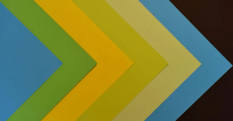 découvrez une liste complète des couleurs commençant par la lettre n, avec leurs nuances et significations.