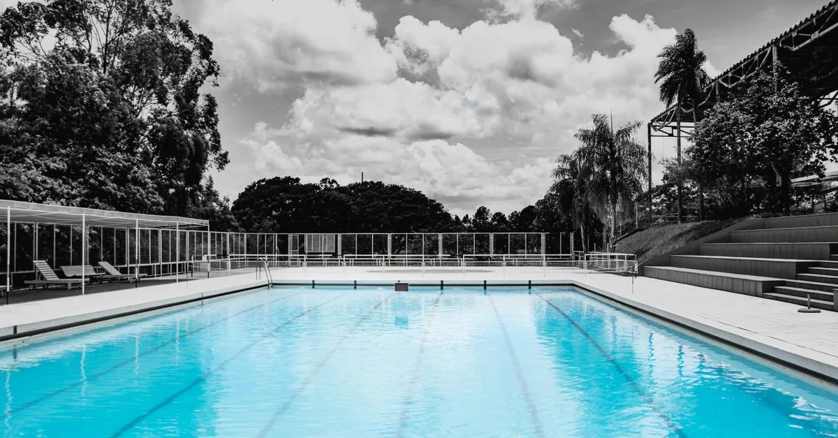 calculez facilement le volume de votre piscine avec notre outil en ligne précis et rapide. idéal pour l'entretien et le traitement de l'eau.