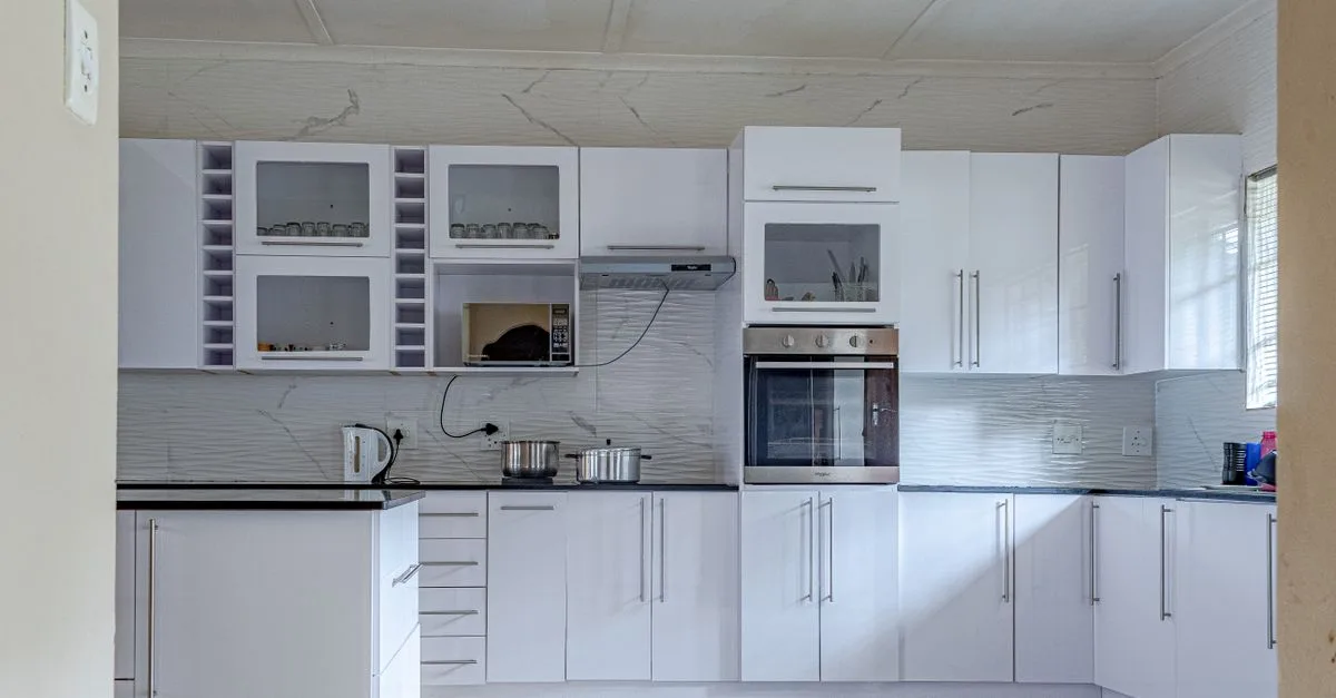 découvrez nos solutions de rénovation innovantes pour transformer votre habitat avec qualité et efficacité.