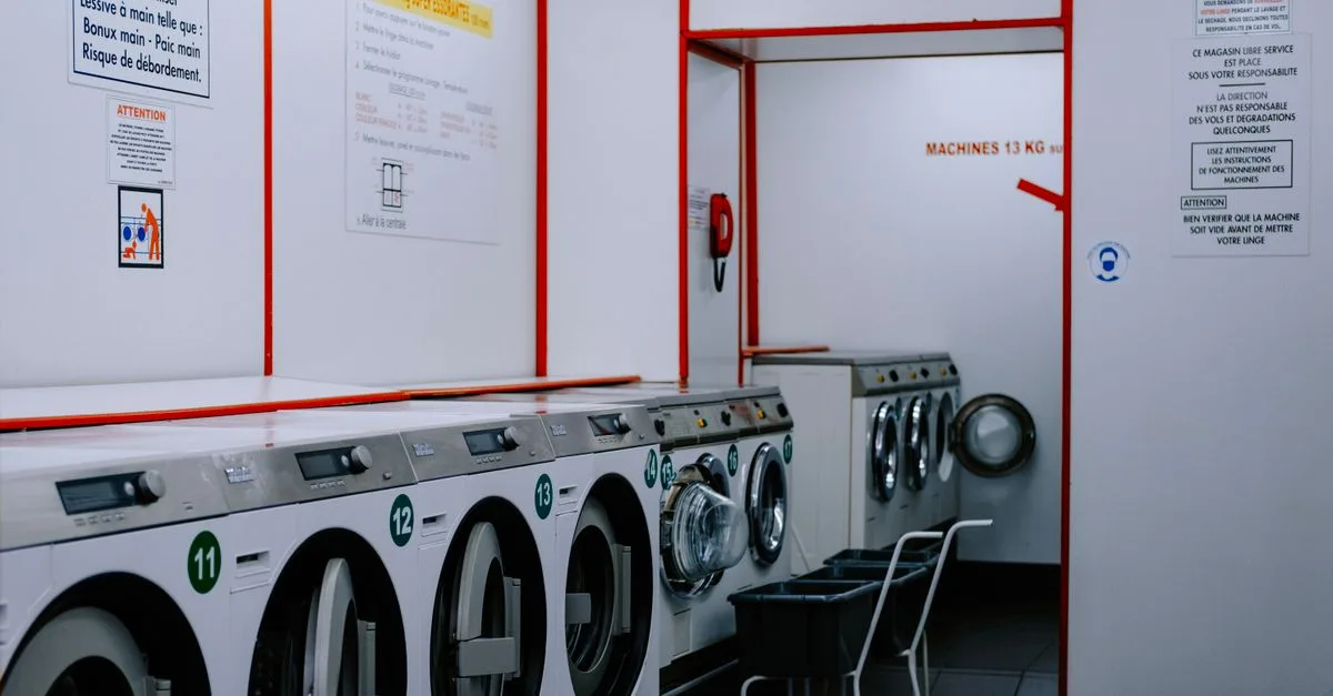 découvrez nos avis complets sur les lave-linge séchants pour choisir l'appareil idéal alliant performance et gain de place.